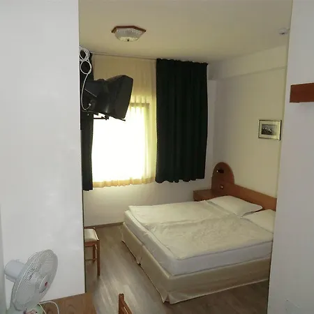 Готель Casa Serena 2*